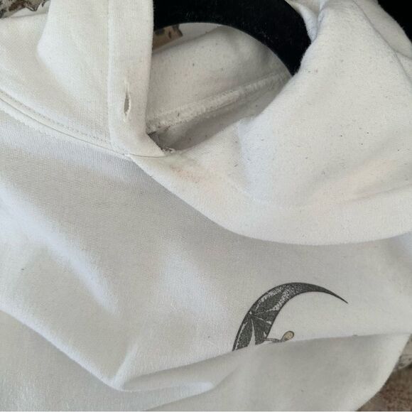 Skeleton hippie hoodie from Etsy 🍃 - Picture 14 of 16